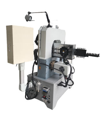 산요 자동 귀환 제어 장치 모터로 기계 1.0-4.0mm 감기를 만드는 캠 CNC 봄